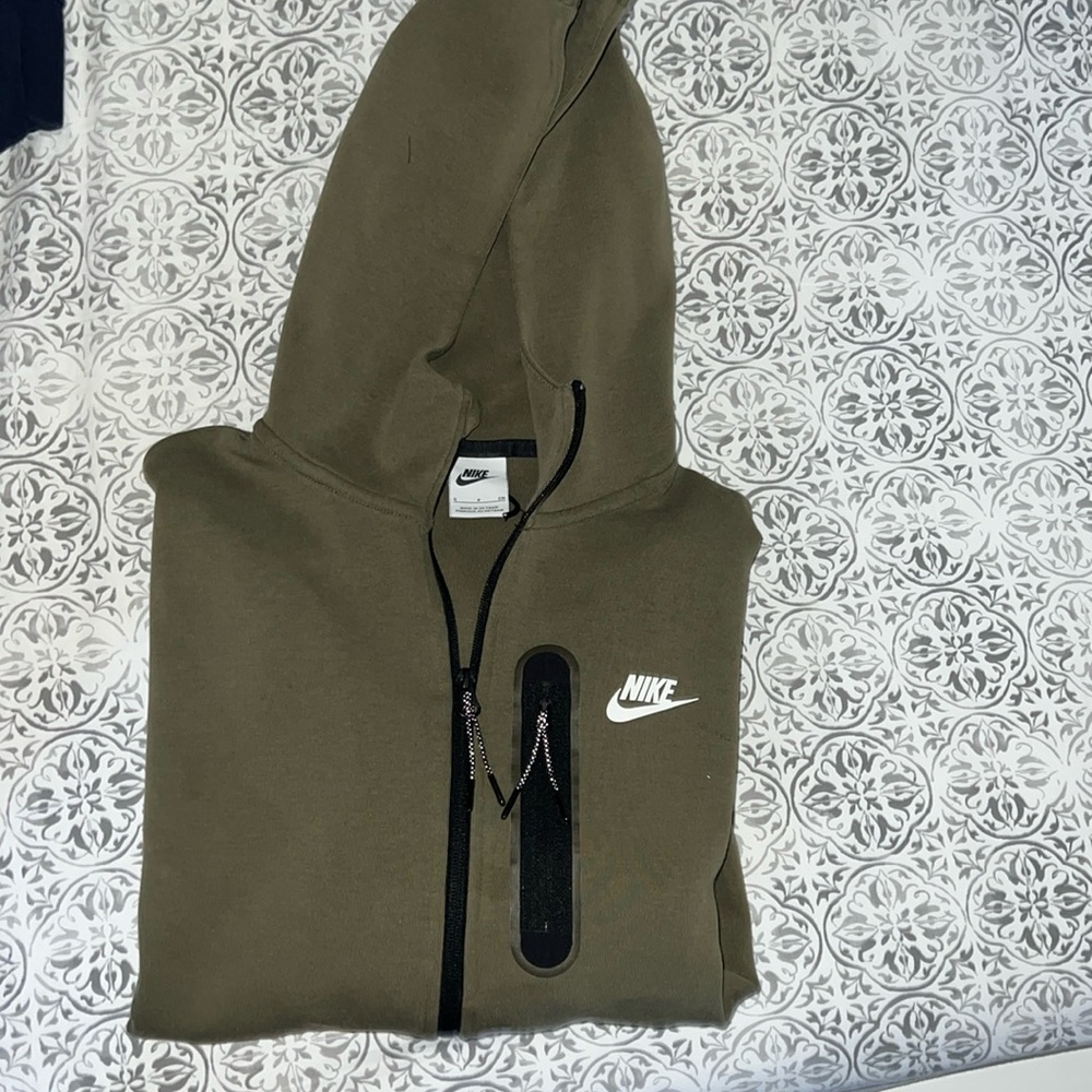 Women's Nike Tech Sweater